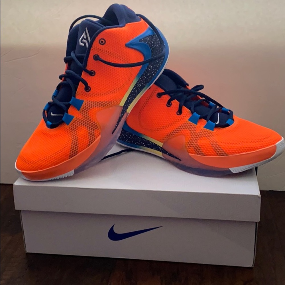 Nike - Antetokounmpo